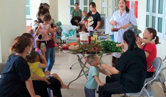 Nâng cao thể trạng trẻ em dân tộc thiểu số qua chăm sóc dinh dưỡng 1.000 ngày đầu đời