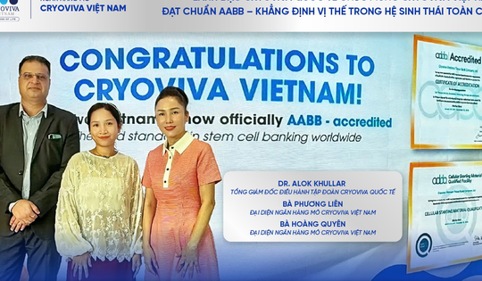 CEO Cryoviva toàn cầu chúc mừng Cryoviva VN đạt chứng nhận AABB Hoa Kỳ