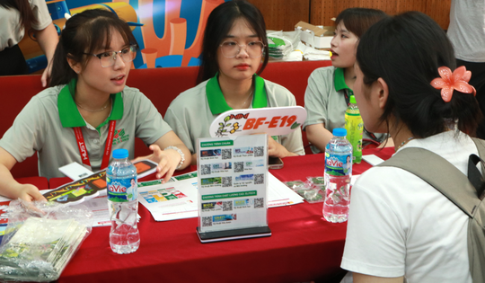 Top 10 ngành học có điểm chuẩn cao kỷ lục