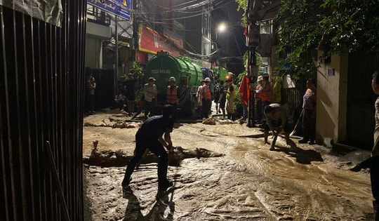 Nguyên nhân bùn nhão phun trào trong đêm tại ngõ Núi Trúc (Hà Nội)