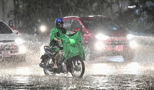 Cảnh báo mưa lớn đêm nay ở vùng núi và trung du Bắc Bộ