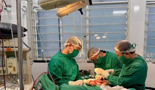 Hải Phòng: Cứu sống nam bệnh nhân bị chém đứt rời cẳng tay trái sau 10 giờ phẫu thuật