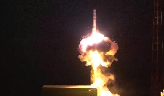 Nga chính thức triển khai tên lửa đạn đạo Oreshnik