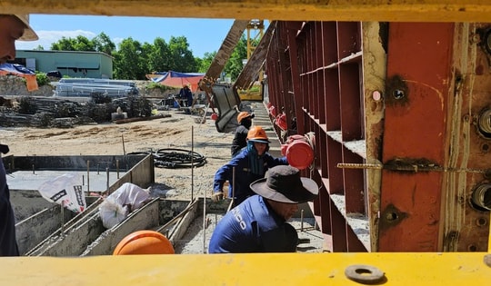 Cận cảnh đại công trường dự án mở rộng cao tốc nghìn tỷ