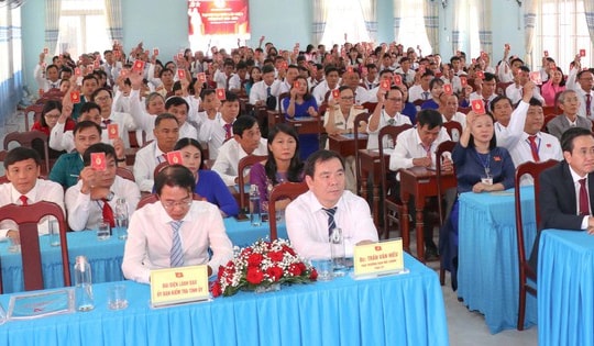 Nhiều địa phương ở Khánh Hòa tổ chức Đại hội đại biểu Đảng bộ lần thứ nhất, nhiệm kỳ 2025 - 2030