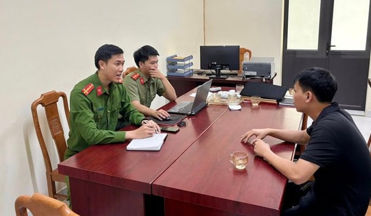 Đăng tin sai sự thật về giải quyết thủ tục hành chính, 2 thanh niên bị triệu tập