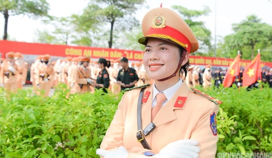 Hành trình của nữ Thạc sĩ chạm tới ước mơ khoác màu áo Công an nhân dân