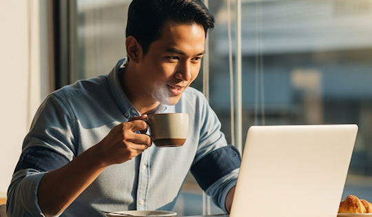 Nên uống cà phê vào thời điểm nào sau khi thức dậy?