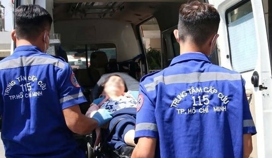 Cứu sống ngoạn mục 2 bé sơ sinh ngưng tim, ngưng thở do đẻ rơi ở TPHCM