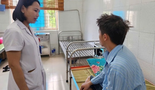 Nghiện game, nam sinh bỏ ăn, ngủ, tránh giao tiếp và rơi vào trạng thái tâm lý bất ổn kéo dài