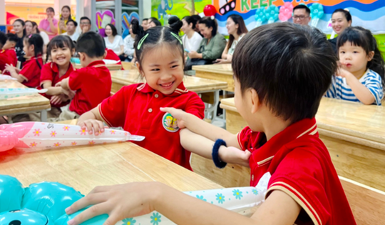 Học sinh, sinh viên cả nước đồng loạt khai giảng năm học mới vào sáng 5/9