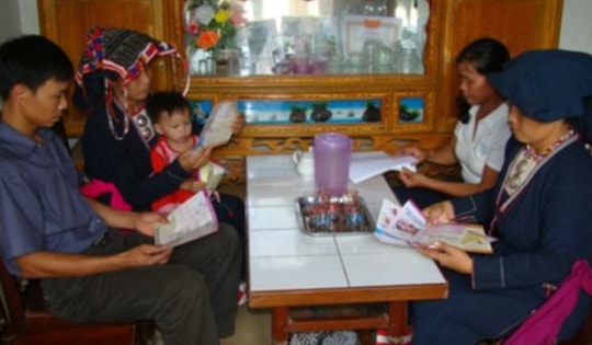 Phát huy vai trò người có uy tín trong nâng cao sức khỏe bà mẹ và trẻ em vùng dân tộc thiểu số