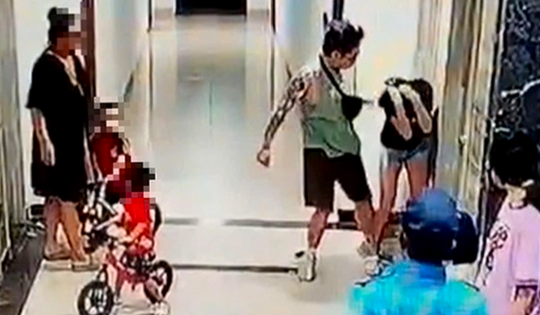 Chuyên gia cảnh báo: Bạo lực trước mặt trẻ có thể gây tổn thương tâm lý kéo dài