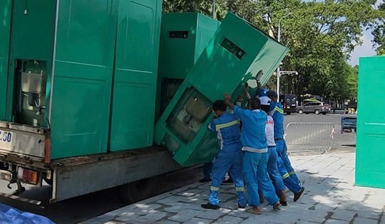 Hà Nội gấp rút lắp đặt 612 nhà vệ sinh lưu động phục vụ dịp Quốc khánh 2/9