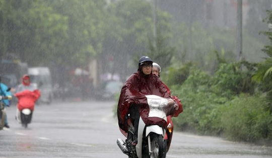 Miền Bắc bước vào đợt mưa dông từ chiều tối nay