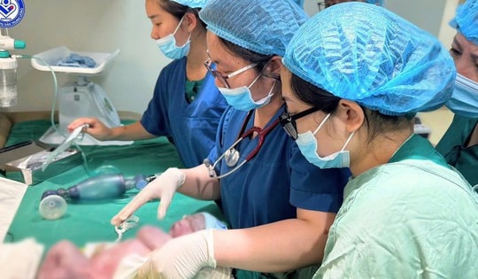 Mổ cấp cứu 'lấy thai' thành công cho sản phụ nặng gần 180kg