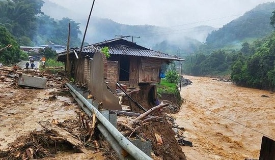 Theo dõi và nhận biết nguy cơ sạt lở đất theo thời gian thực