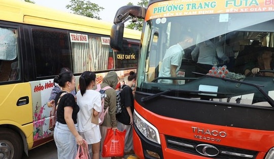 Lượng khách đi lại tại các bến xe Hà Nội dự báo tăng 350% dịp nghỉ lễ 2/9