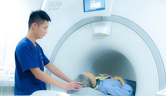 Ung thư ngày càng trẻ hoá, y học hạt nhân mở hướng mới trong chẩn đoán sớm, điều trị