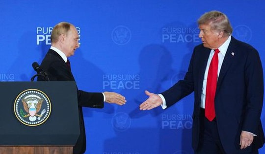 FT tiết lộ nội dung Tổng thống Putin trao đổi riêng với Tổng thống Trump tại Alaska