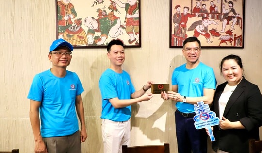 Xây dựng các khách sạn, nhà hàng và điểm du lịch không khói thuốc lá để bảo vệ sức khỏe cộng đồng