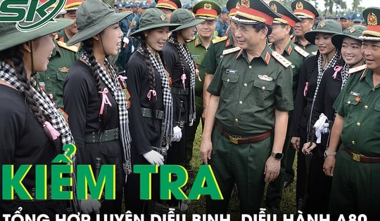 Đại tướng Phan Văn Giang kiểm tra tổng lực lượng diễu binh, diễu hành thực hiện nhiệm vụ A80