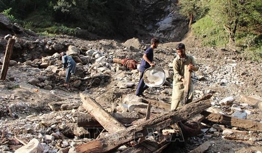 Lũ lụt ở Tây Bắc Pakistan khiến hơn 150 người mất tích