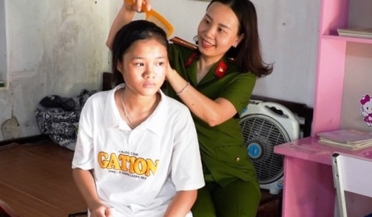 'Mẹ đỡ đầu' nâng bước những số phận mồ côi