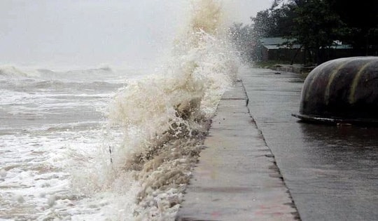 Áp thấp nhiệt đới đổ bộ gây mưa lớn nhất cho khu vực nào?