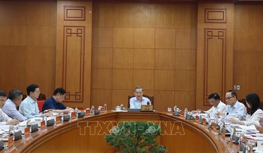 Tổng Bí thư: Công tác chuẩn bị, tổ chức Lễ kỷ niệm, diễu binh, diễu hành phải thật sự chu đáo, an toàn