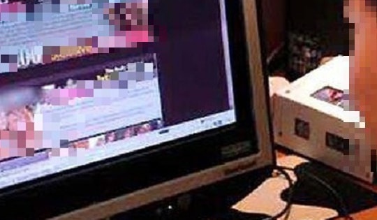 Truy cập vào trang web đen, một người đàn ông ở Hà Nội bị chiếm đoạt gần 2 tỷ đồng