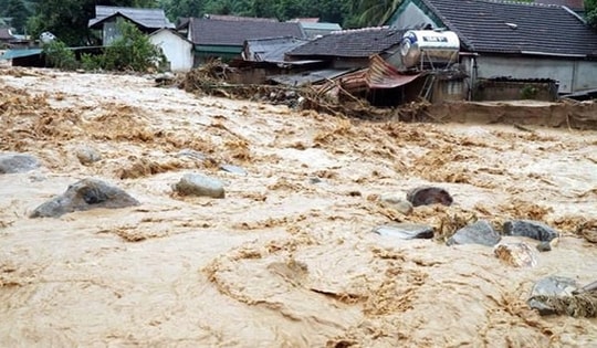Những điểm nguy cơ cao xảy ra lũ quét, sạt lở đất vào chiều tối và đêm nay