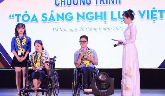Hành trình của thanh niên khuyết tật gập ghềnh nhưng luôn tỏa sáng nghị lực