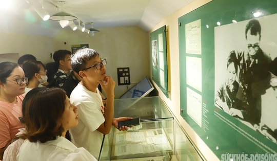 Khám phá hầm Cơ yếu dưới lòng đất Hoàng thành Thăng Long