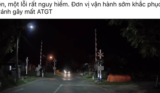 Người tham gia giao thông hú hồn khi gác chắn đường sắt bất ngờ nâng lên lúc tàu hỏa đang lao tới