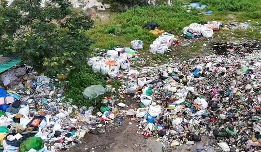 Khởi tố, bắt tạm giam Giám đốc Công ty Phương Đông Building vì đổ trộm hơn 600 tấn rác thải