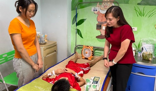 'Sóng chữa lành' tiếp sức bệnh nhi hoàn cảnh khó khăn, mắc bệnh hiếm phải điều trị lâu dài