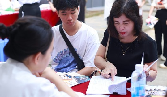 Vì sao Bộ GD&ĐT lùi thời gian công bố điểm chuẩn năm 2025?