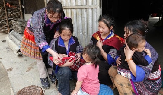 Sản phụ chảy máu nghiêm trọng vì sinh con tại nhà