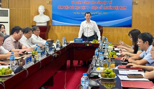 Tiếp tục đổi mới, đẩy mạnh ứng dụng công nghệ trong đào tạo nhân lực y dược học cổ truyền chất lượng cao