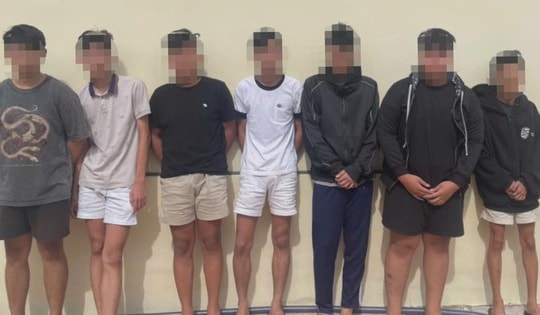 Nhóm 'tuổi teen' liều lĩnh bắt giữ và ép nạn nhân viết giấy nhận nợ