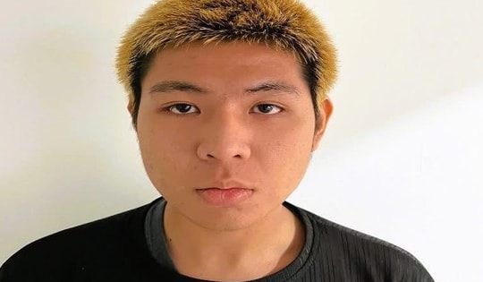 Tạt xăng, đốt người đứng nói chuyện với bạn gái vì ghen

