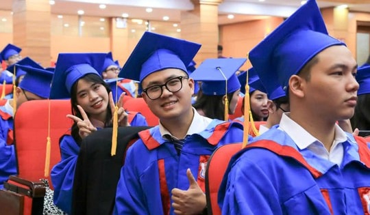 Trường Đại học Y Hà Nội công bố điểm chuẩn, ngành cao nhất 28,7 điểm