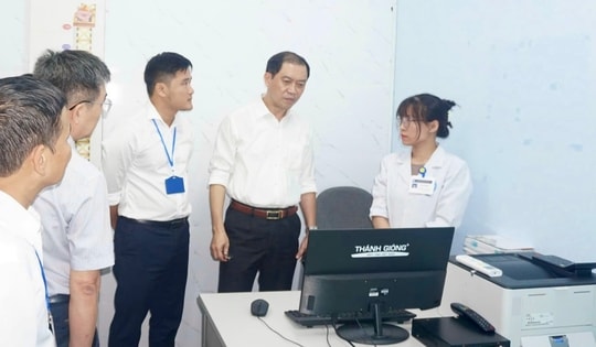 Ngành y tế Huế triển khai hồ sơ bệnh án điện tử để phục vụ người bệnh tốt hơn