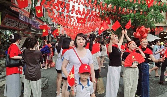 Sau tổng hợp luyện diễu binh, diễu hành A80 lần thứ nhất: Kinh nghiệm 'bỏ túi' người đi xem cần biết