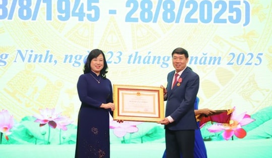 80 năm Ngày truyền thống Văn phòng ngành Y tế: Vinh danh những đóng góp thầm lặng