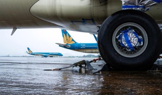 Bão số 5 khiến hàng chục chuyến bay đi Huế, Đồng Hới, Thanh Hóa bị hủy