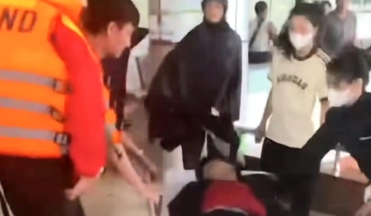 Nghệ An: Công an xã Thần Lĩnh hỗ trợ đưa cháu bé nguy kịch đi cấp cứu trong bão số 5