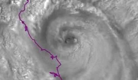 LIVE: Bão Kajiki mạnh cấp 14, giật cấp 16 đang tiến vào Nghệ An, Hà Tĩnh