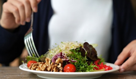 Hai cách đơn giản giúp giảm nguy cơ ung thư vú